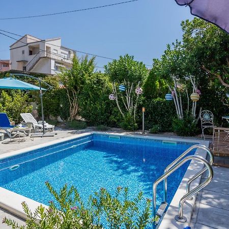Dalmatian 230M2 With Pool And Garden Near The Old Town For Families Apartment Split Exterior photo