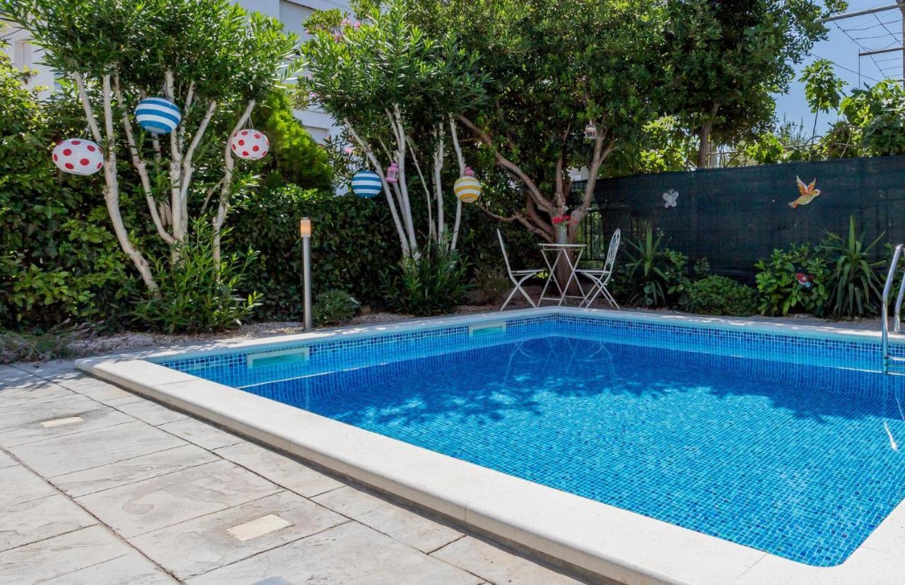 Dalmatian 230M2 With Pool And Garden Near The Old Town For Families Apartment Split Exterior photo